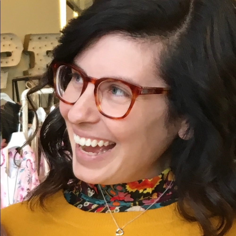 Meet your Posher, Nicole